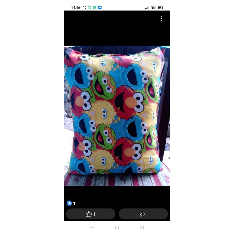 bantal karakter lucu