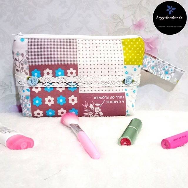 Pouch shabby (dompet kosmetik)