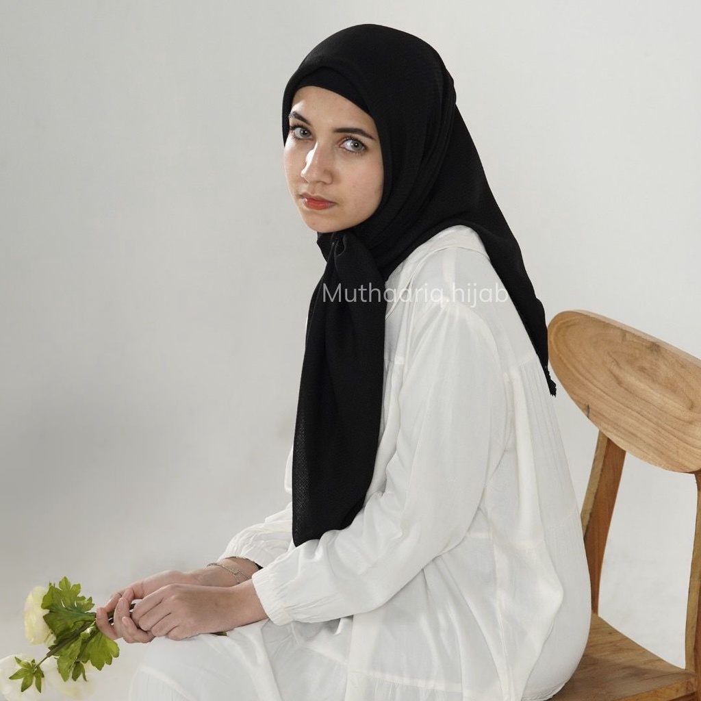 Ashira Square - Hijab Segiempat Ashira Muthaariq.Hijab