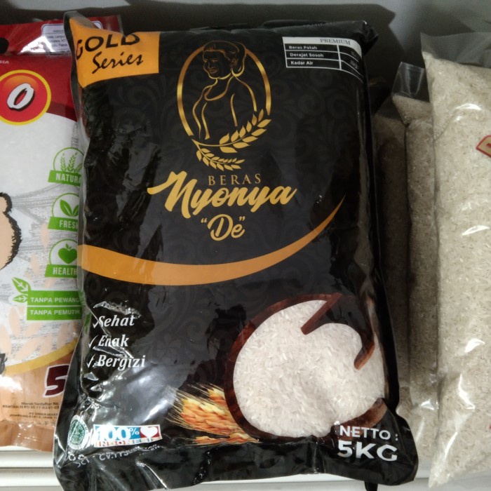 

Beras Premium Nyonya De Gold Series / Beras 5 Kg