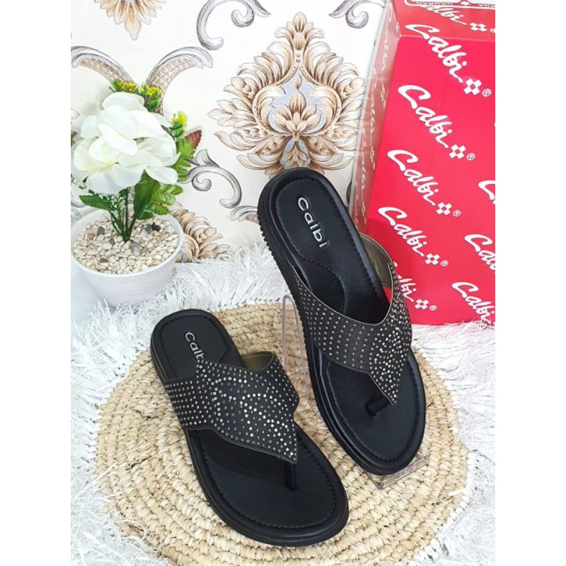 Sandal Calbi flat daun hitam
