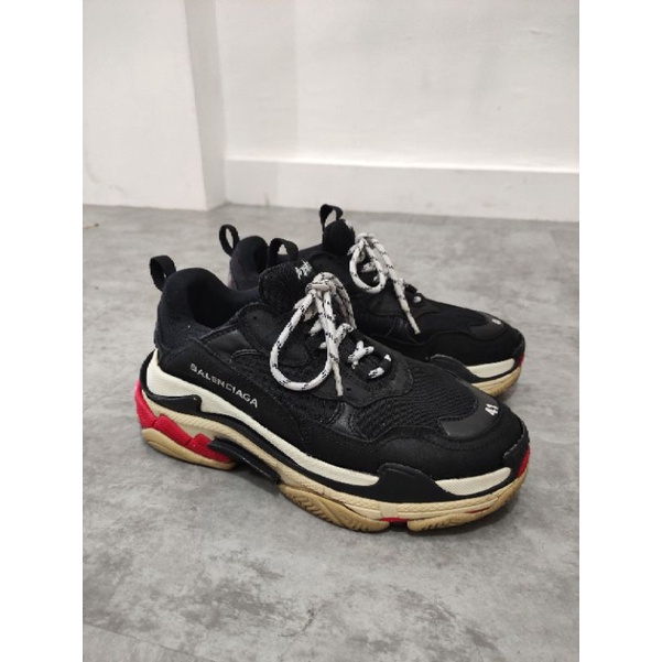 Sepatu Sneakers Balenciaga Triple S OG Bred fit Size 42 Original Preloved Second Bekas