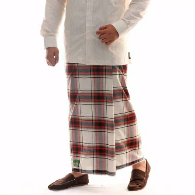 SARUNG ATLAS FAVORIT 500 MOTIF &amp; WARNA MIX