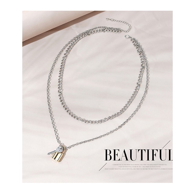 LRC Kalung Fashion Color Mixing Lock Key Contrast Color Alloy Multilayer Necklace Y64708