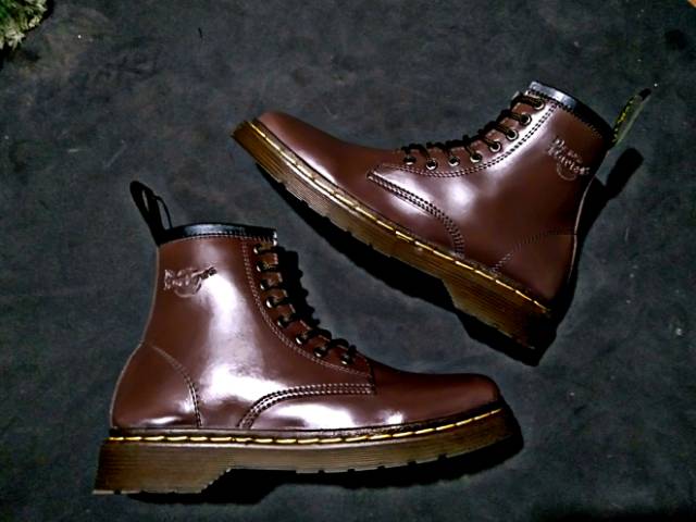 Sepatu Dr martens boots pria dan wanita sepatu  dockmart dokmar  boot 8 hole (lubang) dr marteen size 36-44