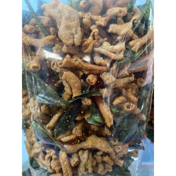 Kripik Usus Pedas Daun Jeruk 500gr @yunicookies.pontianak