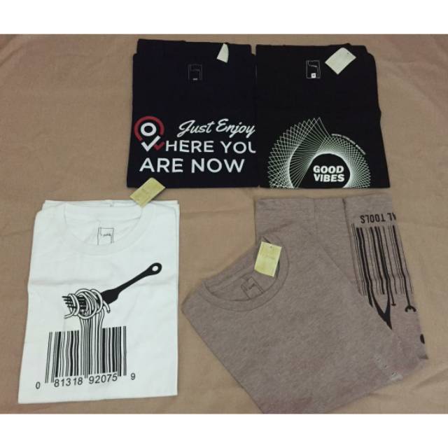 Kaos Cowok T Zone M Lengan Pendek