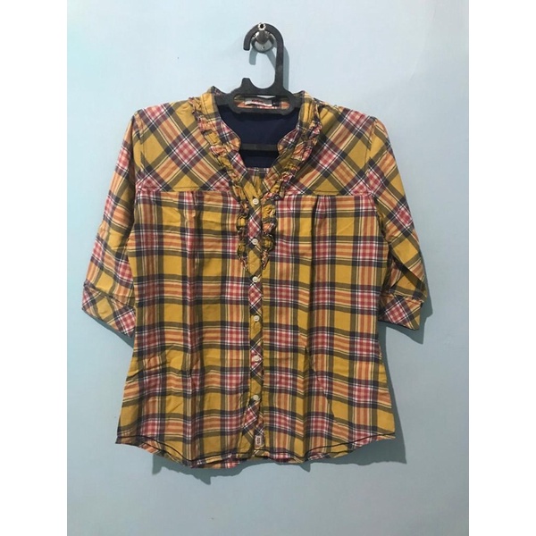 (MY086)PRELOVED kemeja wanita, kotak, warna  kuning,Size L, katun,Merk: Kickers