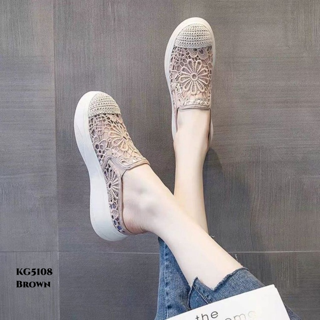 RESTOCK WYN  SNEAKERS SLOP WANITA HOLLOW LACE KG5108