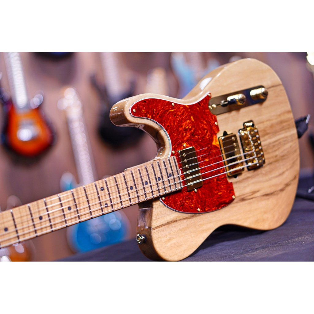 Suhr Custom Classic T Black Limba JS4Z7E