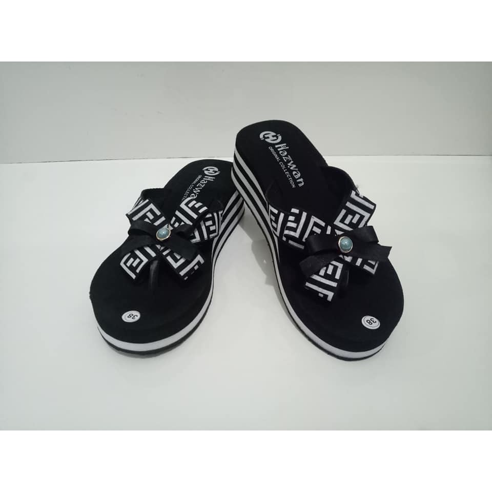 SANDAL WANITA JEPIT FENDI HITAM PUTIH