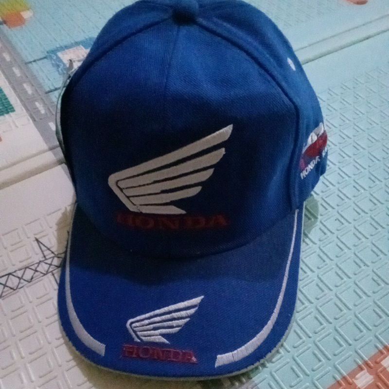 topi motogp 04