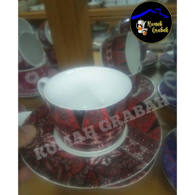 Cangkir set motif batik