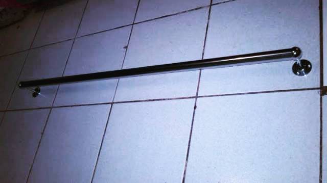 Bracket pipa bulat (1 pasang)