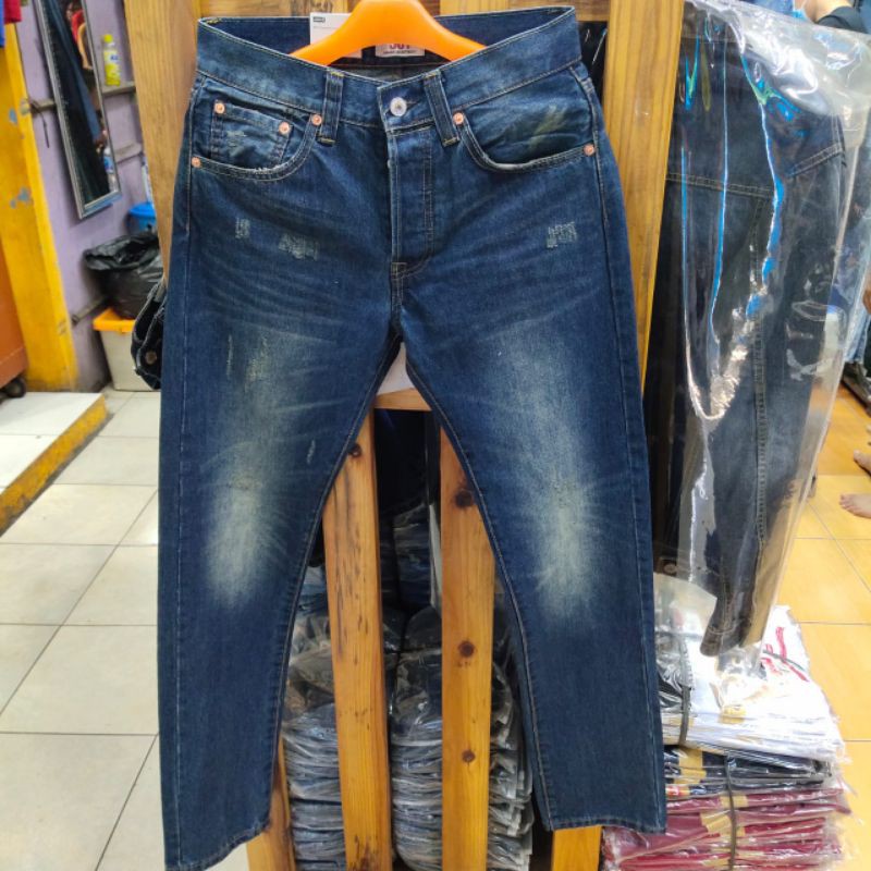 Celana Levis 501 regulerfit import original