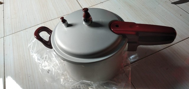 Maxim Panci Presto 4 Liter  Pressure Cooker 4l Pengempuk Ikan Daging