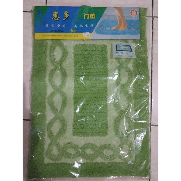 Keset kamar mandi tebal empuk serap air anti licin