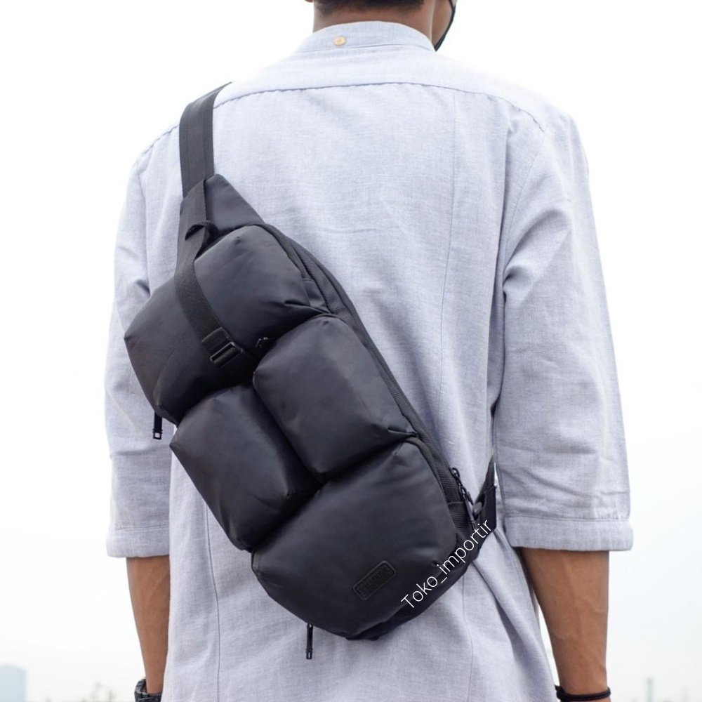 Tas Pull&amp;Bear Slingbag Pria Kualitas Import Mirror Original