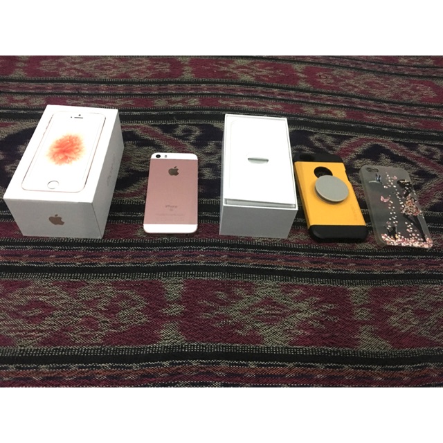 iphone SE second 64GB RoseGold - Good Quality
