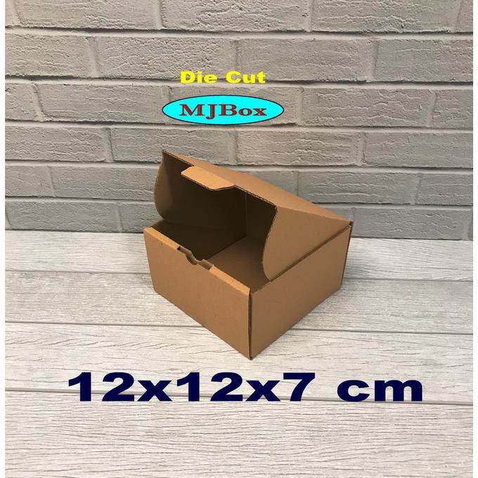 

Kardus Karton 12X12X7 Cm....Die Cut Kotak Souvenir Dll Model Box Pizza