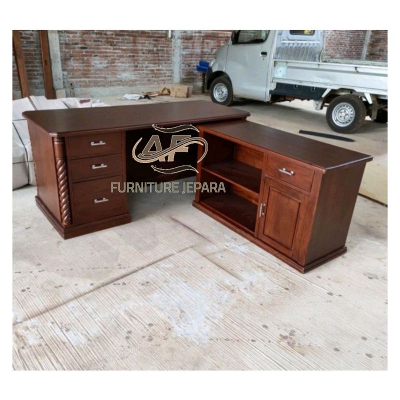 meja kantor kerja,meja director ,meja kerja leter L ,meja mebel jepara