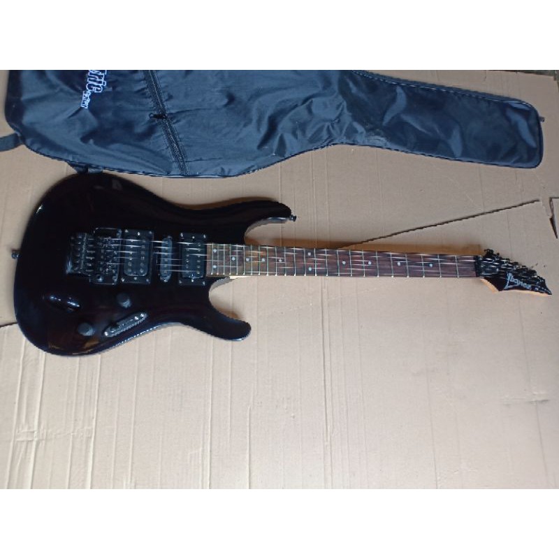 Gitar elektrik ibanez S Series tremolo updown