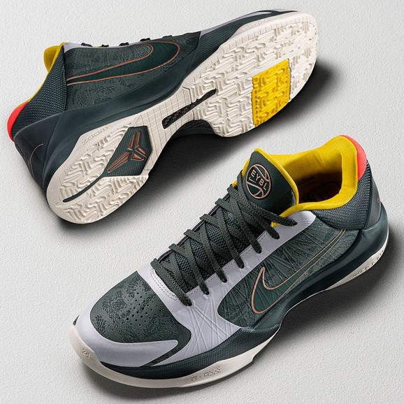 space jam converse run star motion