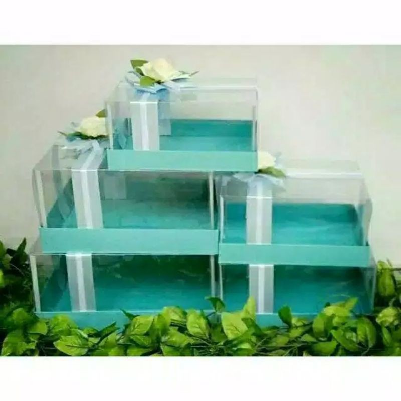 

Box seserahan / kotak hantaran / box hantaran pernikahan / hampers lebaran