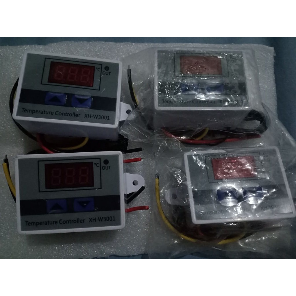 Termostat Digital Arus AC 220V XH-W3001