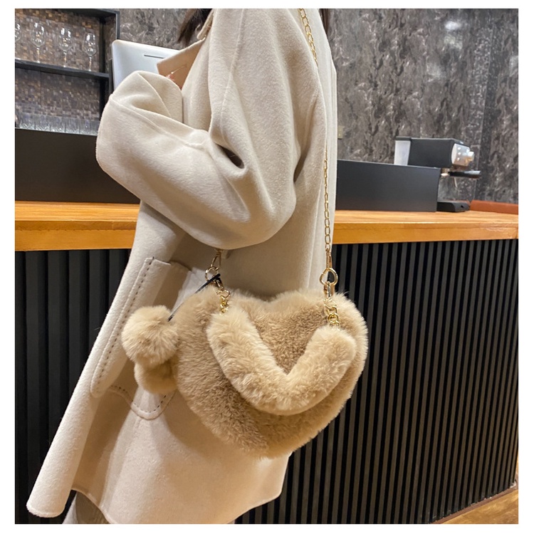 [littlecrab] Tas Wanita Love Pegangan Bulu Pom-Pom Lembut Tas Lucu Lembut Cute Love Bag Berkualitas Korean Style