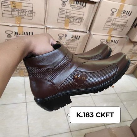 sepatu PDH kulit asli boots Polri TNI security guard PNS sepatu kerja formal tampil lebih keren