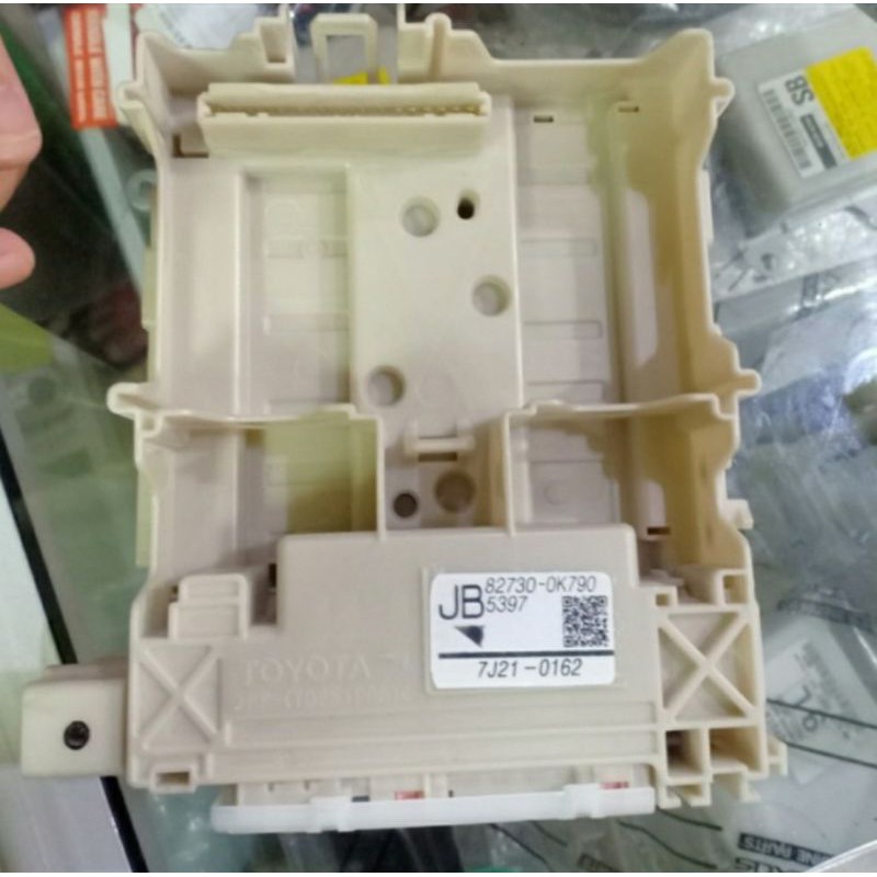 Fuse Box / Box Skring Toyota Innova Reborn