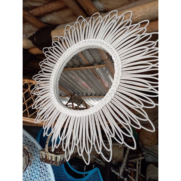 Cermin Rotan Sintetis