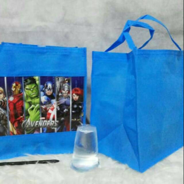 

MarMon,Tas spunbond bento karakter souvenir anak