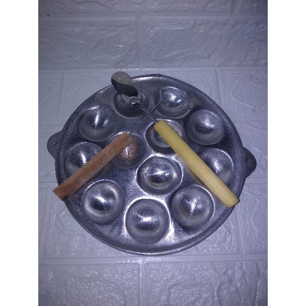 12 Lobang free sutil+sodet/Cetakan telor puyuh/free sutil+sodet mini