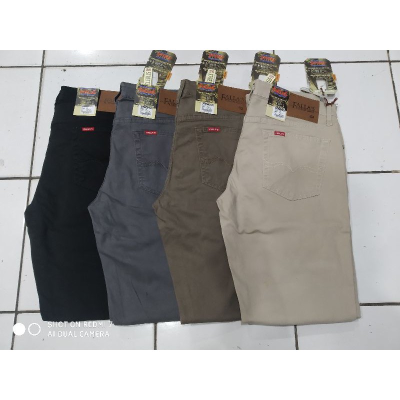 Celana panjang  kanvas regular fallas original size 28-38