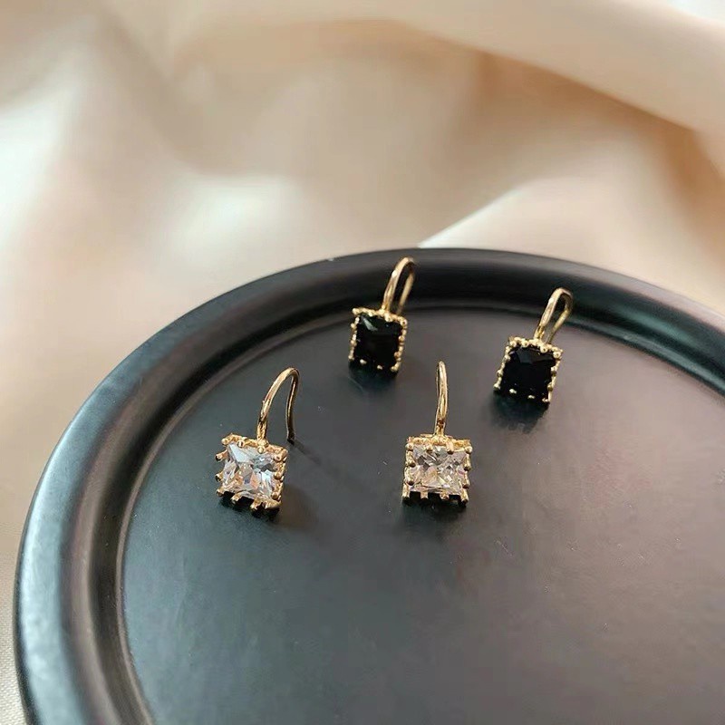 Anting Gaya Retro Korea Untuk Wanita