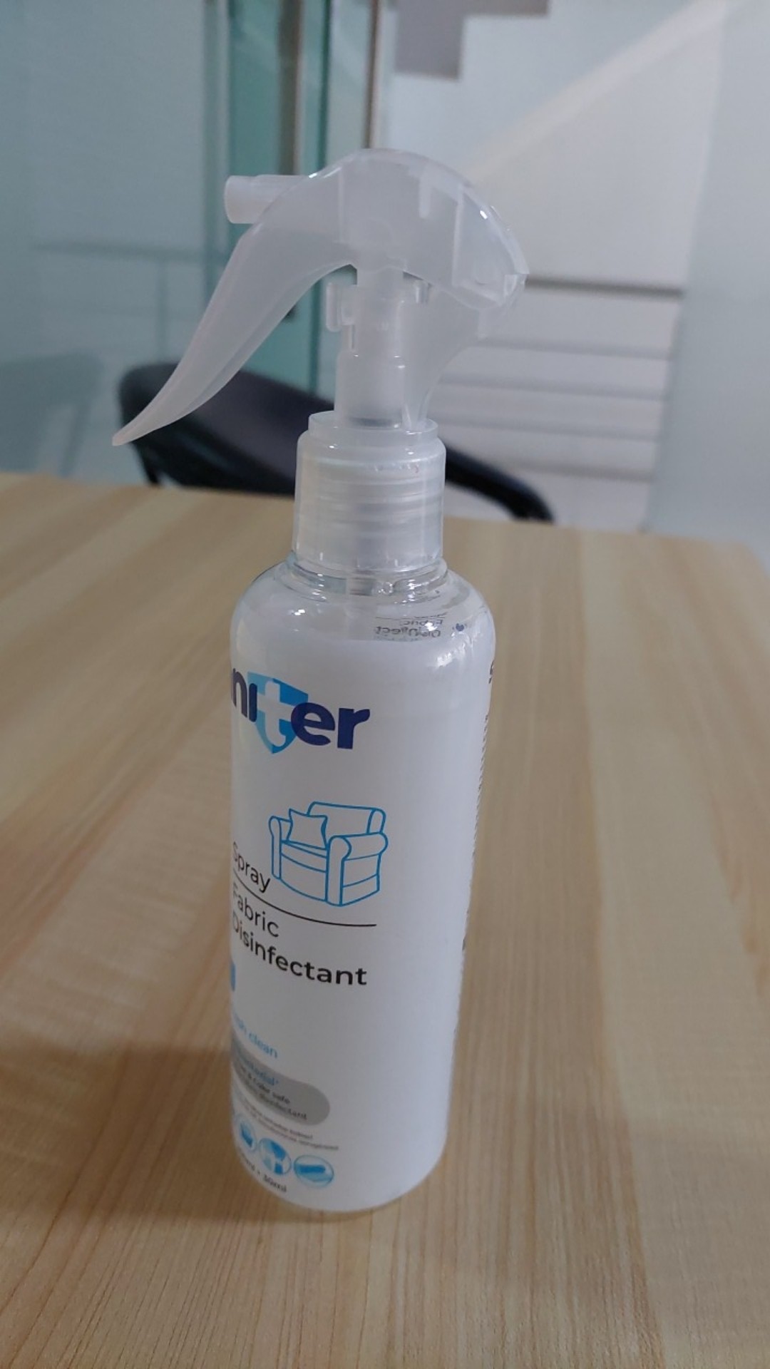 Saniter Spray Fabric Disinfektan 200 Ml + 30 Ml