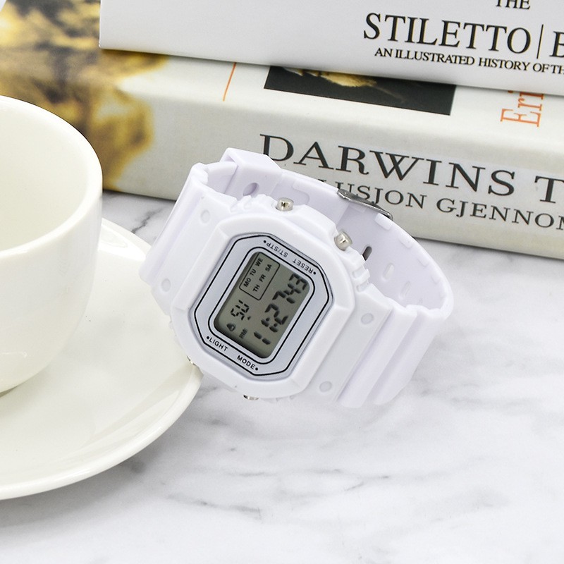 ［Ready Stock］Jam tangan digital segi jam wanita pria fashion Hot cewek cowok s1034