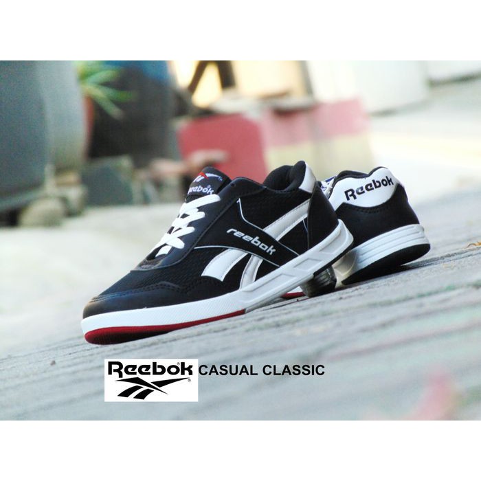 Promo Sepatu Reebok Casual Classic Hitam Putih Kets Santai Pria Wanita