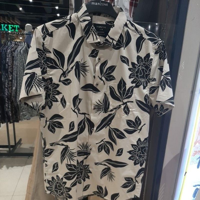 Kemeja pria casual motif print by manzone