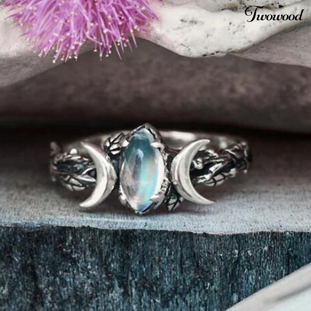 Cincin Warna Silver Gaya Retro Untuk Wanita