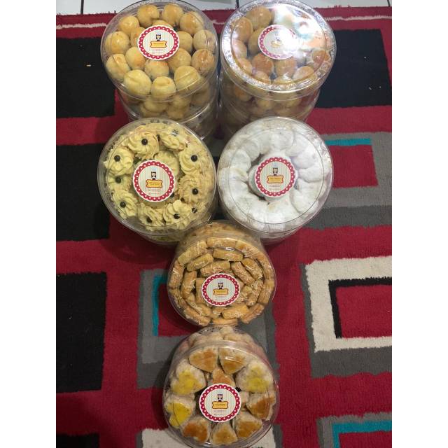 

Kue putri salju kue kastengel kue semprit 500 gr murah!