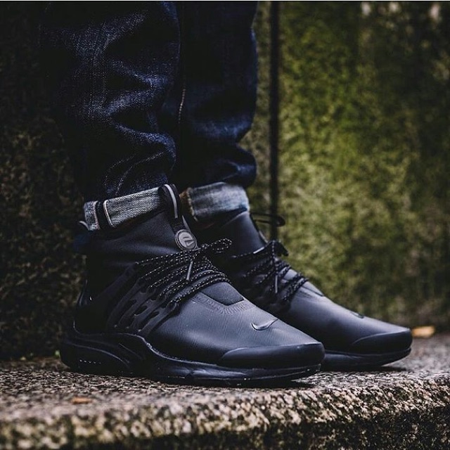 air presto mid utility triple black