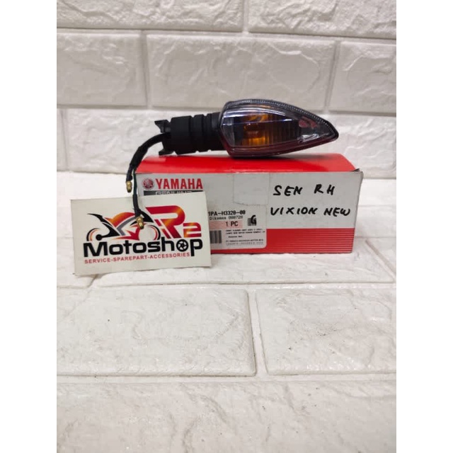 LAMPU SEN ASSY DEPAN KANAN VIXION NEW ORI YGP 1PA-H3320-00