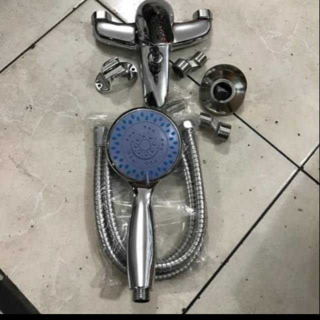 Shower panas dingin mrk soligen kuningan uk 1/2"