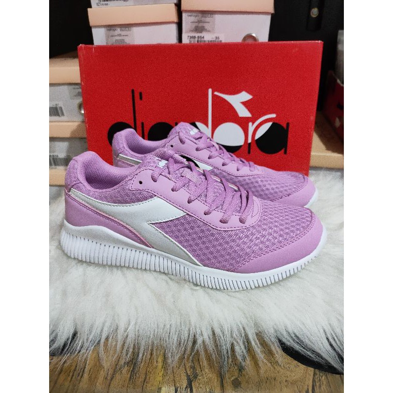 BIG SALE DIADORA Eagle 3 W