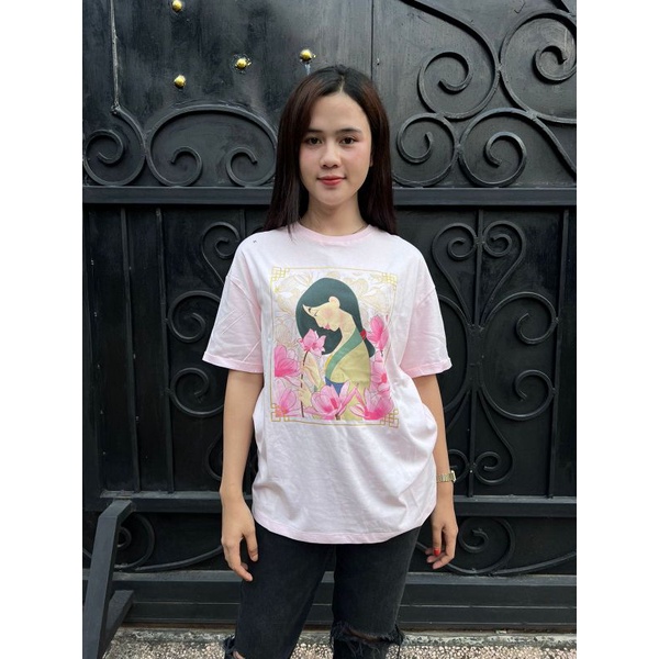 PULL & BEAR Mulan T-shirt(rak 2-4)