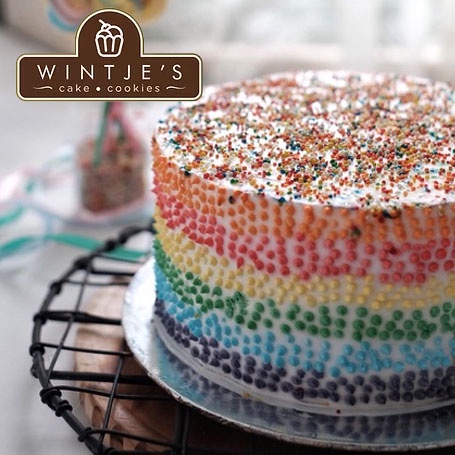 

[Wintjes Cake and Cookies] Rainbow Cake