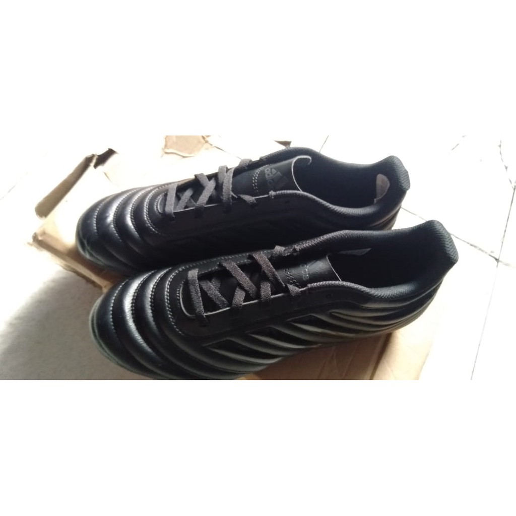 Sepatu bola Adidas Copa 20.4 FG Core Black